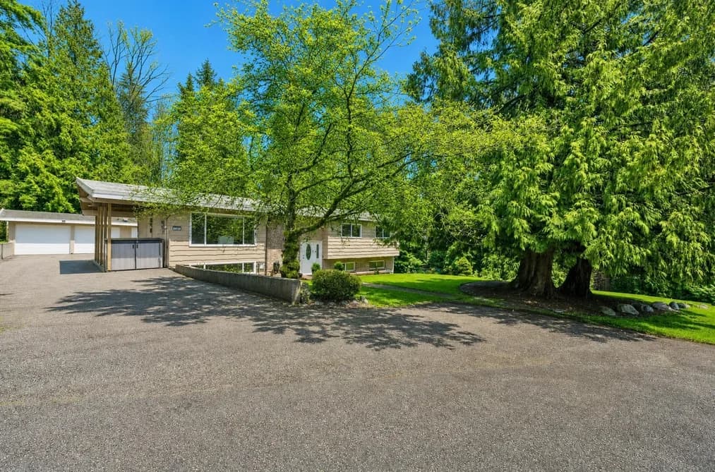 733 SHAW AVENUE, Coquitlam, BC — Residential for Sale - Main Photo