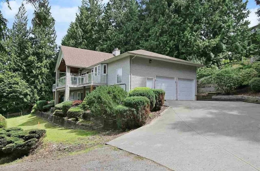7341 MARBLE HILL ROAD, Chilliwack, BC — Residential for Sale - Photo 2