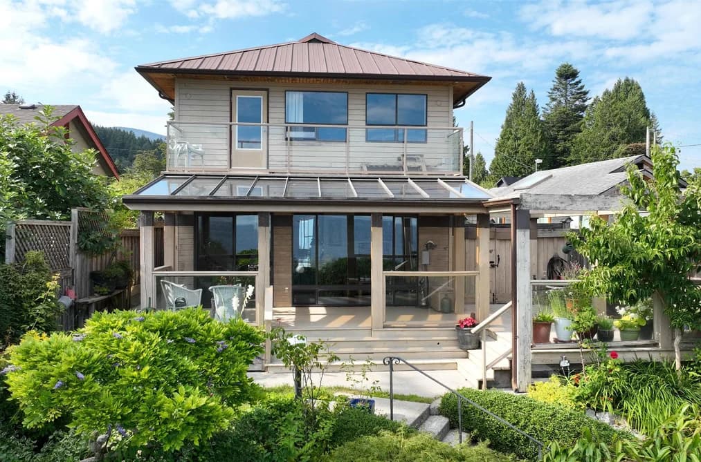 735 FRANKLIN ROAD, Gibsons, BC — Residential for Sale - Main Photo