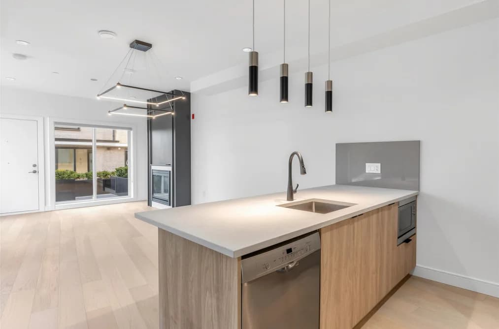 7351 OAK STREET, Vancouver, BC — Residential for Sale - Photo 2