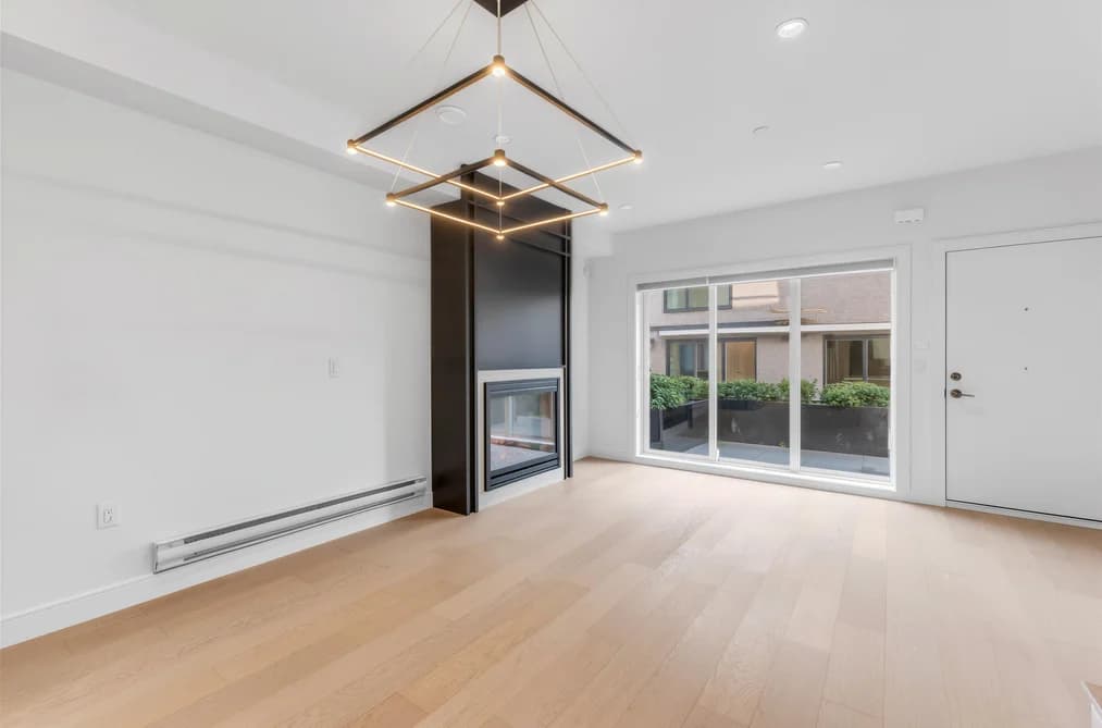 7353 OAK STREET, Vancouver, BC — Residential for Sale - Photo 2