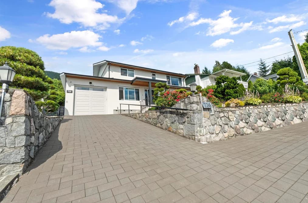 738 SYLVAN AVENUE, North Vancouver, BC — Residential for Sale - Photo 2