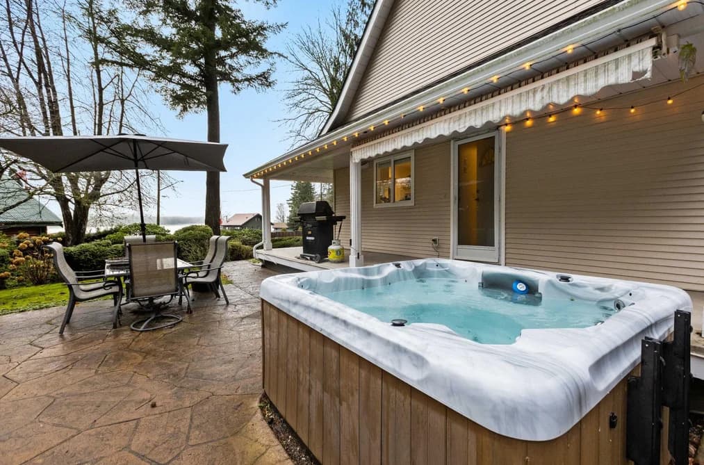 7388 ROCKWELL PLACE, Harrison Hot Springs, BC — Residential for Sale - Main Photo