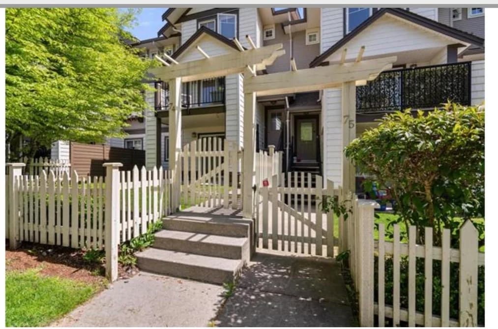 74 4401 BLAUSON BOULEVARD, Abbotsford, BC — Residential for Sale - Photo 2