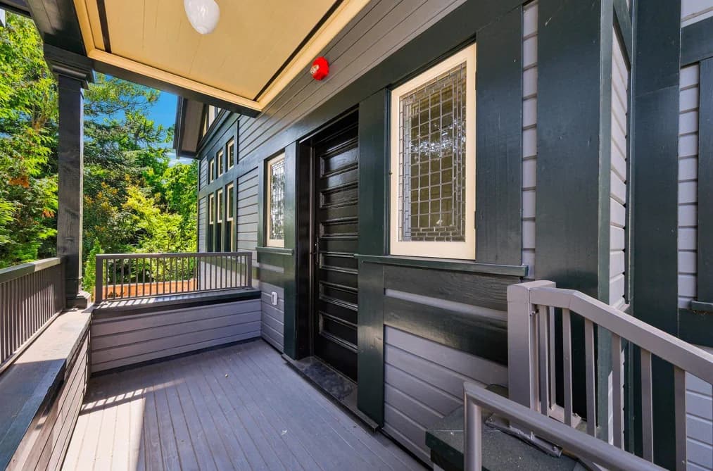 74 FIRST STREET, New Westminster, BC — Residential for Sale - Photo 2