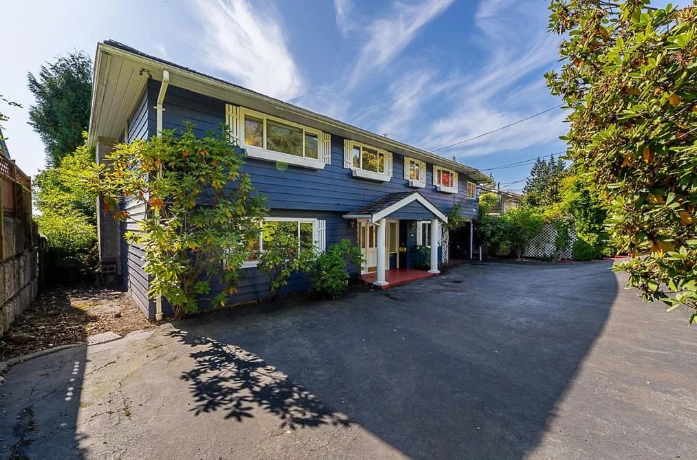 741 MONTROYAL BOULEVARD, North Vancouver, BC — Residential for Sale - Photo 2