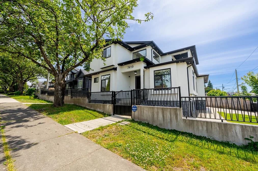 7419 1ST STREET, Burnaby, BC — Residential for Sale - Photo 2