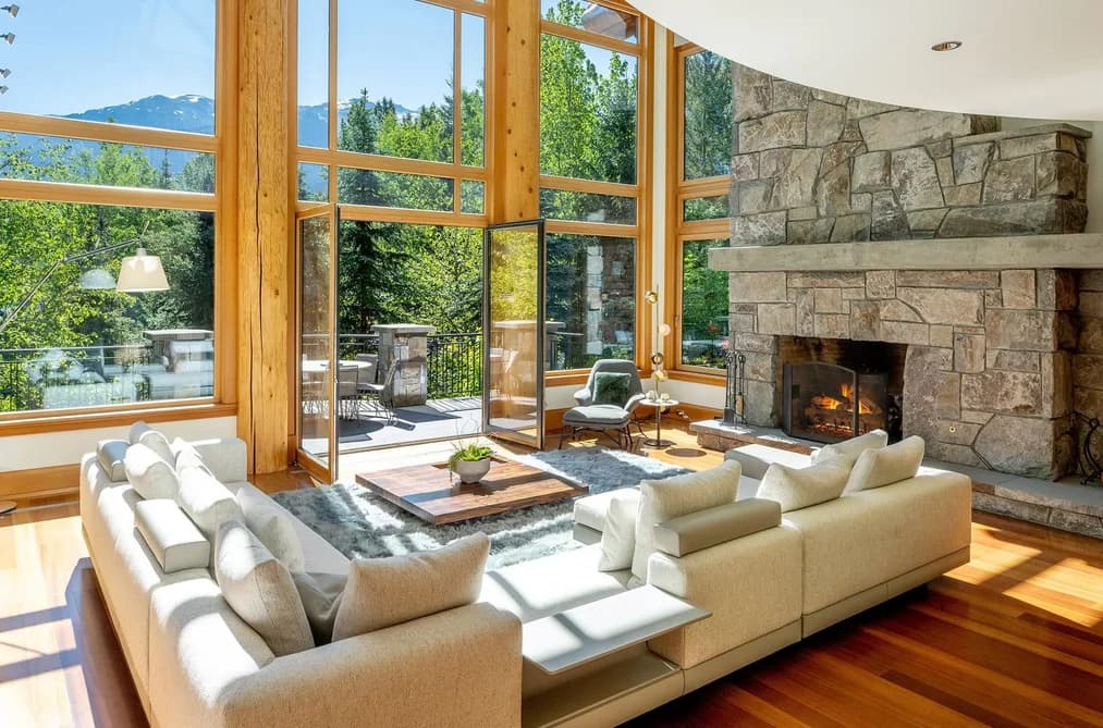 7425 TREETOP LANE, Whistler, BC — Residential for Sale - Photo 2