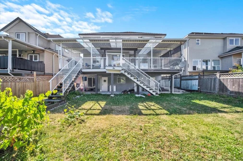 7432 148 STREET, Surrey, BC — Residential for Sale - Photo 2
