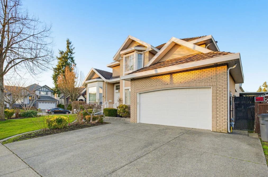7452 WILTSHIRE DRIVE, Surrey, BC — Residential for Sale - Photo 2