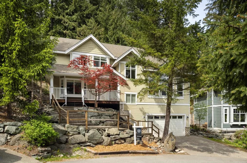 7463 BEECHWOOD STREET, Pemberton, BC — Residential for Sale - Main Photo