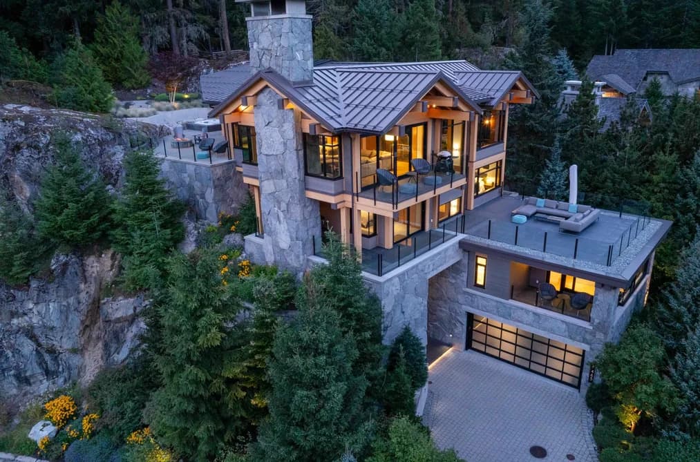 7465 TREETOP LANE, Whistler, BC — Residential for Sale - Main Photo