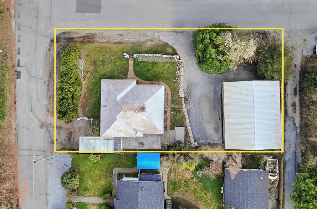 7489 MAPLE STREET, Mission, BC — Residential for Sale - Photo 2