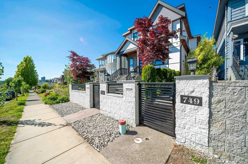 749 E 60TH AVENUE, Vancouver, BC — Residential for Sale - Main Photo