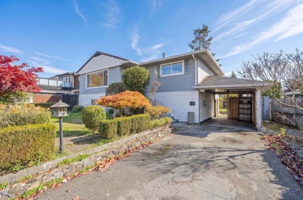 7510 Hurdle Crescent, Surrey, BC - House for Sale - Main Photo 7510 Hurdle Crescent, Surrey, BC - House for Sale - Main Photo