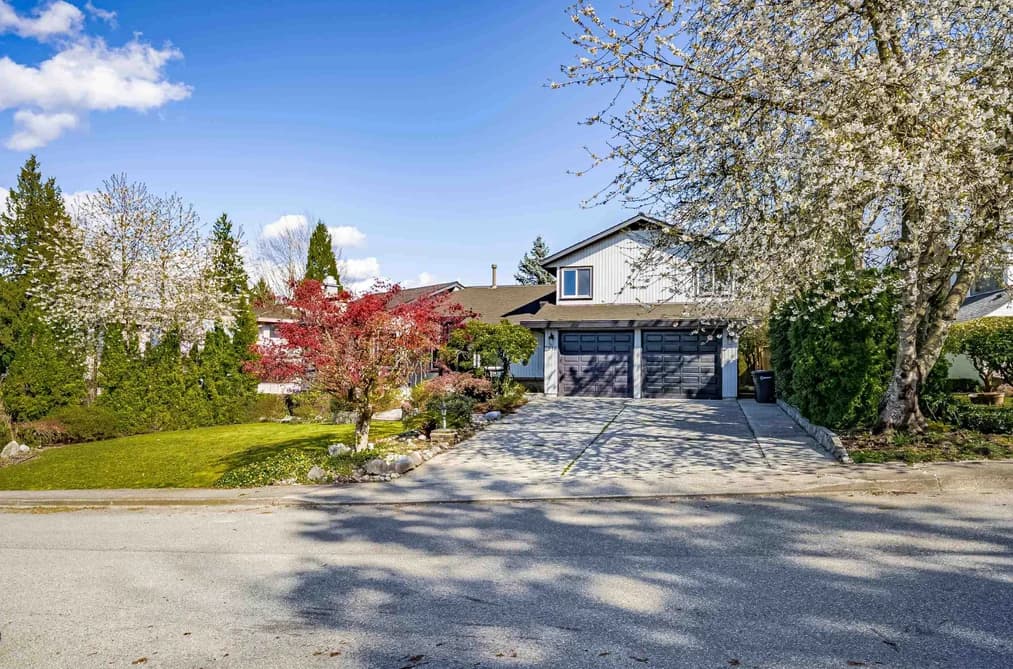 7516 LAMBETH DRIVE, Burnaby, BC — Residential for Sale - Main Photo