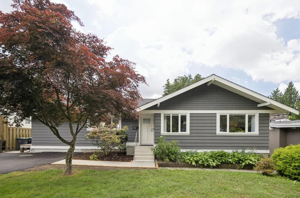 752 SHAW AVENUE, Coquitlam, BC — Residential for Sale - Main Photo