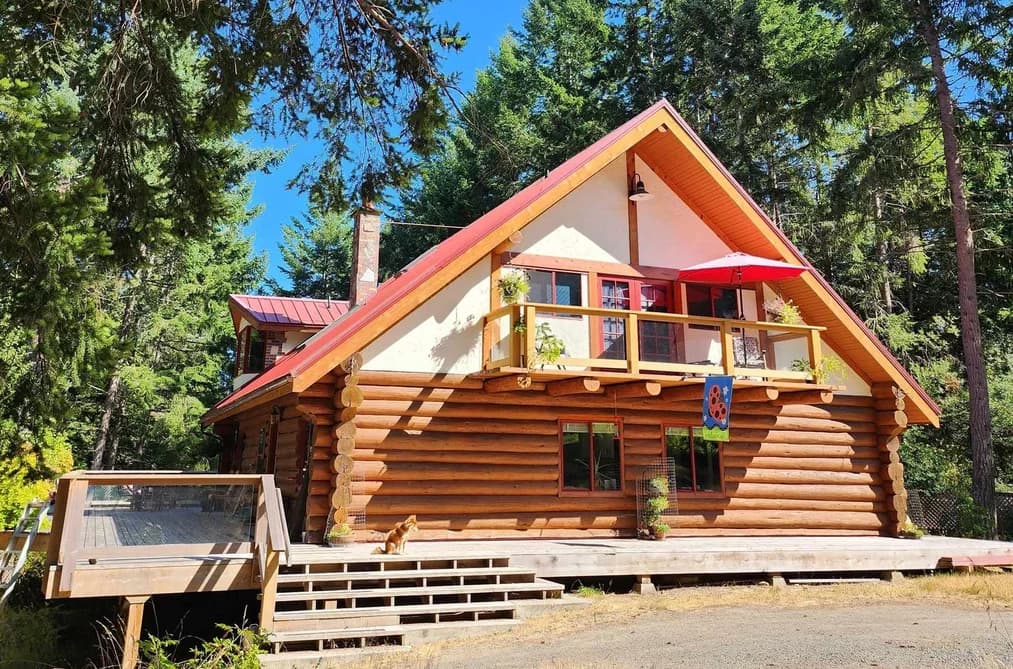 754 BURRILL ROAD, Galiano Island, BC — Residential for Sale - Photo 2