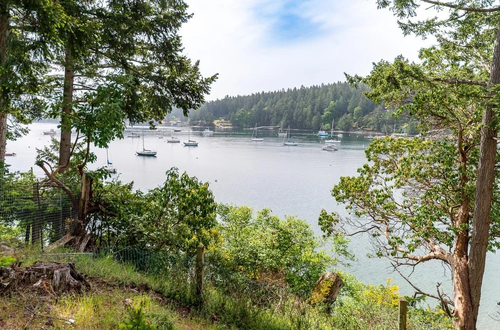 754 STEWARD DRIVE, Mayne Island, BC — Residential for Sale - Photo 2