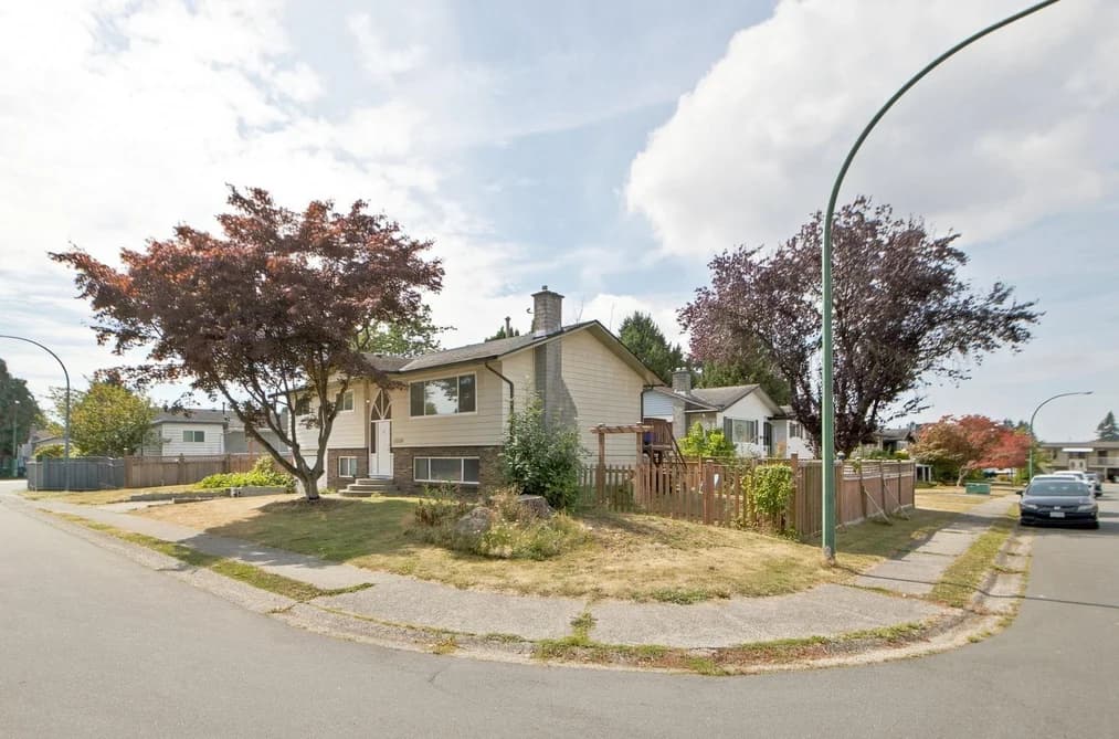 7567 114 STREET, Delta, BC — Residential for Sale - Photo 2