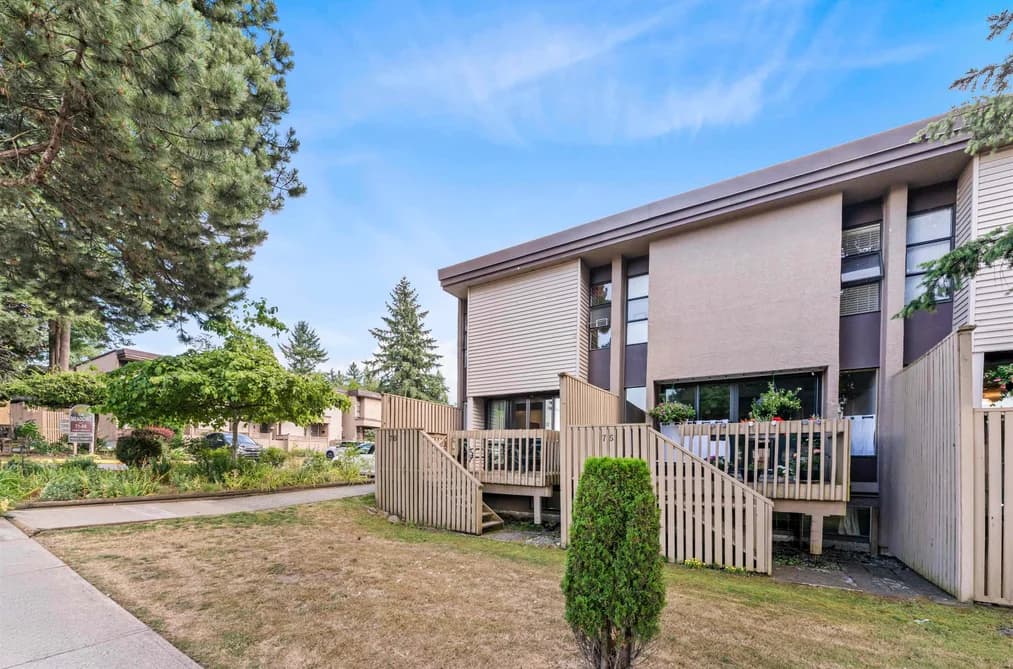 76 13756 CENTRAL AVENUE, Surrey, BC — Residential for Sale - Photo 2