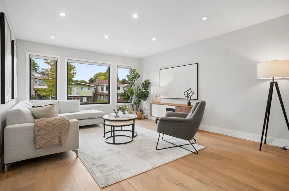 76 E 46TH AVENUE, Vancouver, BC — Residential for Sale - Photo 2