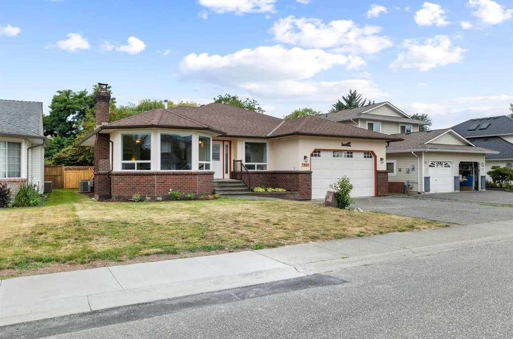 7601 SAPPHIRE DRIVE, Chilliwack, BC — Residential for Sale - Photo 2