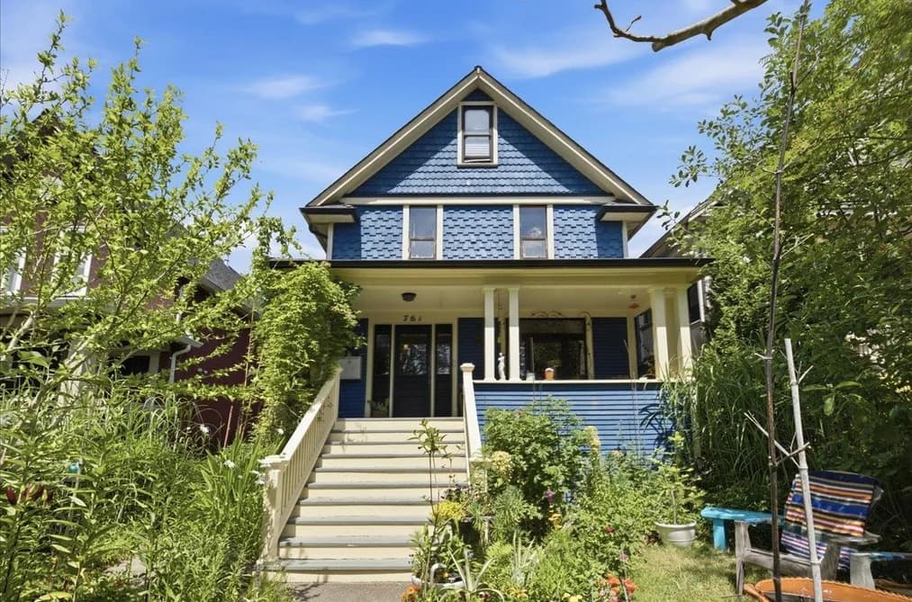 761 E 15TH AVENUE, Vancouver, BC — Residential Income for Sale - Main Photo