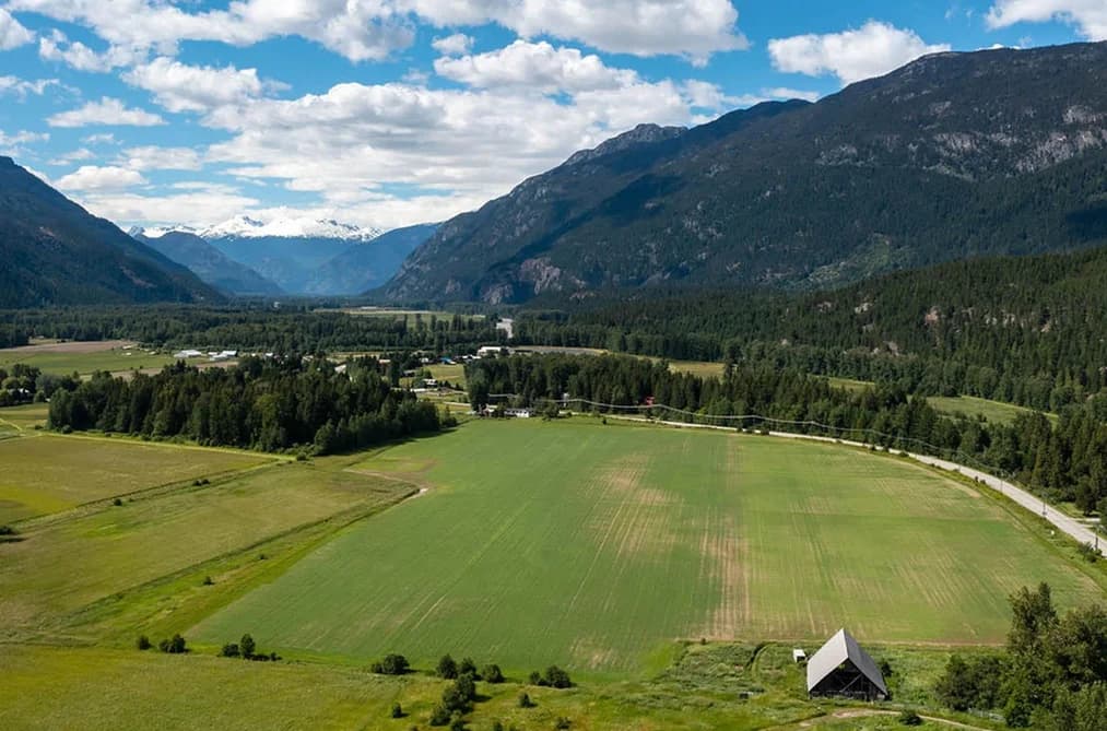7631 PEMBERTON MEADOWS ROAD, Pemberton, BC — Land for Sale - Photo 2