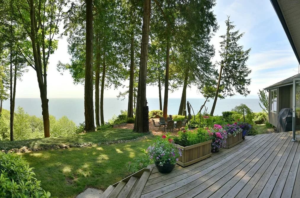 7647 EUREKA PLACE, Halfmoon Bay, BC — Residential for Sale - Main Photo