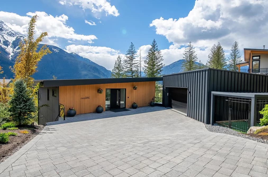 7667 CERULEAN DRIVE, Pemberton, BC — Residential for Sale - Photo 2