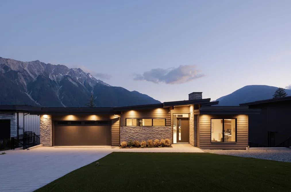 7681 CERULEAN DRIVE, Pemberton, BC — Residential for Sale - Main Photo
