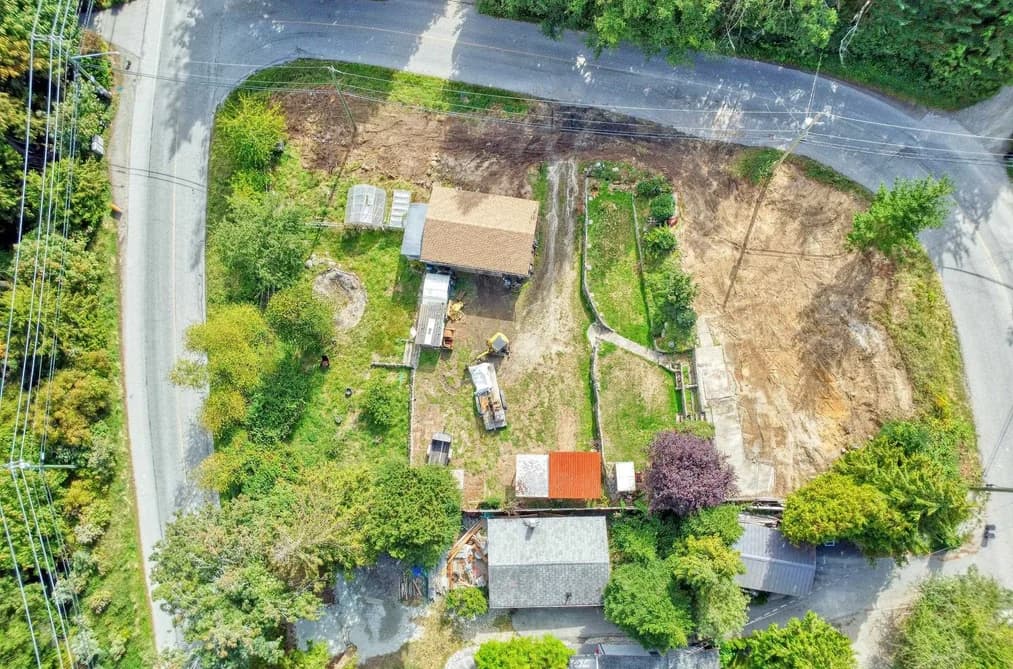 7712 FAWN ROAD, Halfmoon Bay, BC — Land for Sale - Photo 2