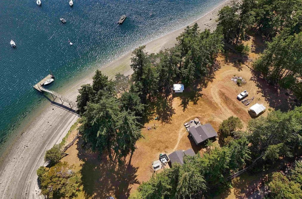 774&774 STEWARD DRIVE, Mayne Island, BC — Residential for Sale - Main Photo