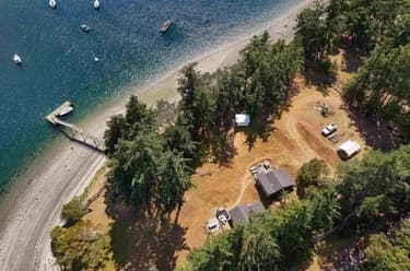 House for sale at 774&776 Steward Drive Mayne Island British Columbia - MLS: R3153971