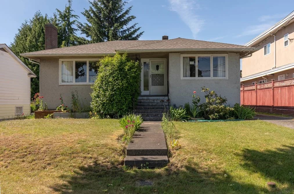 7759 14TH AVENUE, Burnaby, BC — Residential for Sale - Main Photo
