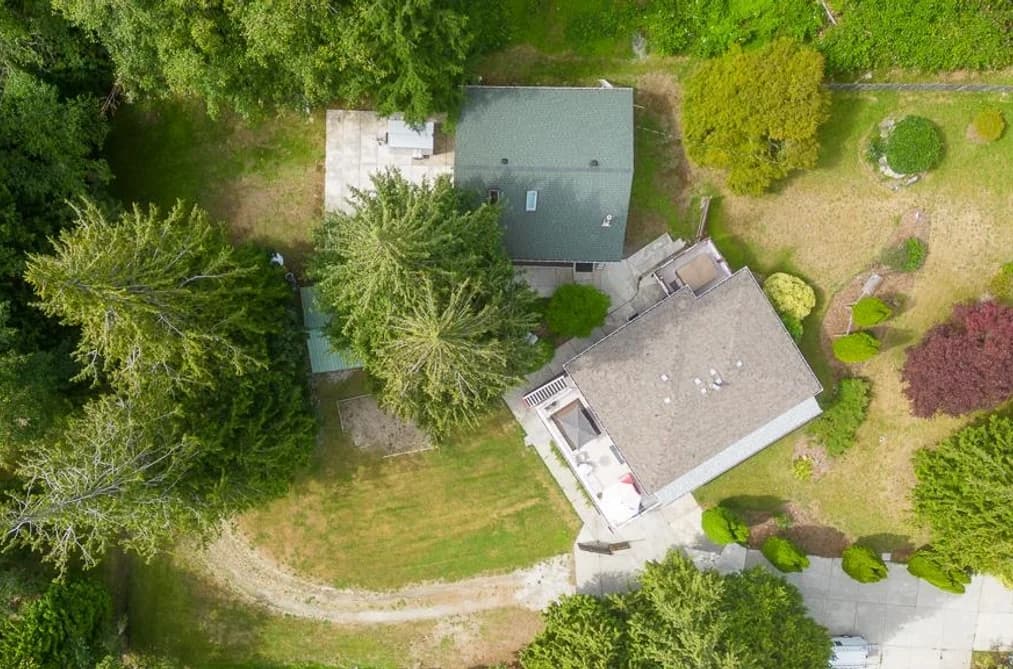 7781 HART ROAD, Halfmoon Bay, BC — Residential for Sale - Photo 2