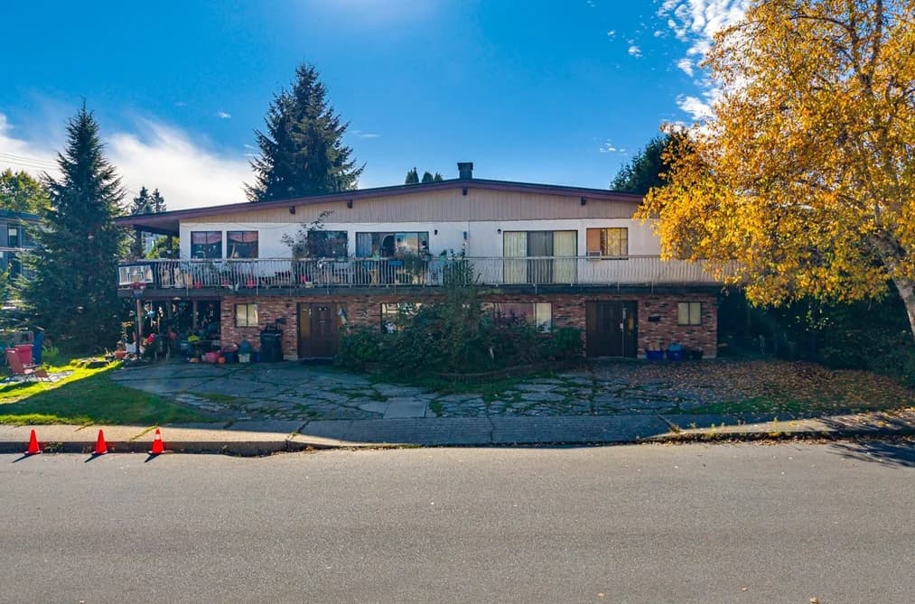 780-782 CATHERINE AVENUE, Coquitlam, BC — Residential Income for Sale - Photo 2