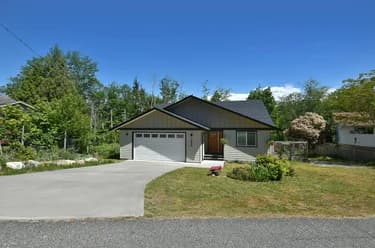 House for sale at 7808 Eagle Drive Halfmoon Bay British Columbia - MLS: R3105527