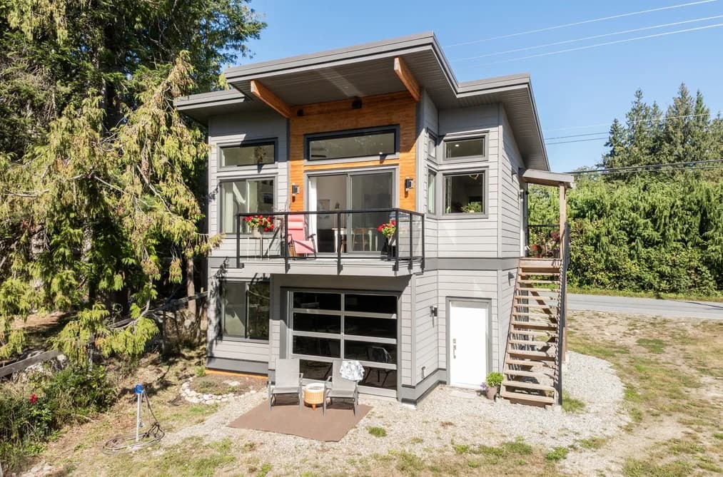 7835 REDROOFFS ROAD, Halfmoon Bay, BC — Residential for Sale - Main Photo