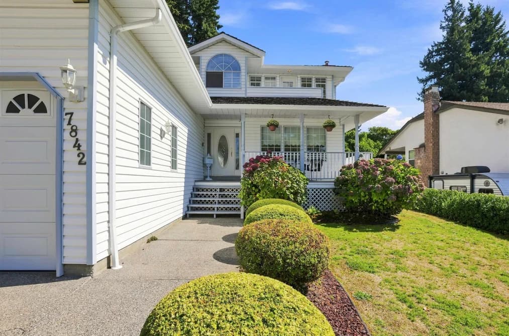 7842 108 STREET, Delta, BC — Residential for Sale - Photo 2