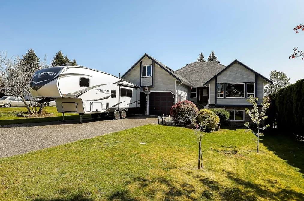 7852 167A STREET, Surrey, BC — Residential for Sale - Photo 2