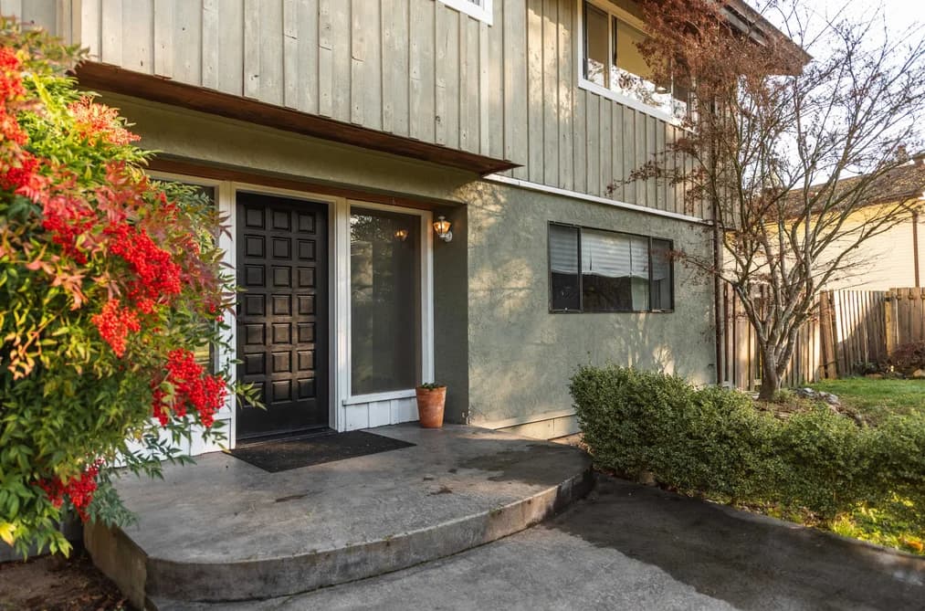 7862 EAGLE DRIVE, Halfmoon Bay, BC — Residential for Sale - Main Photo