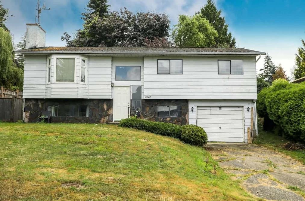 7872 HERON STREET, Mission, BC — Residential for Sale - Photo 2