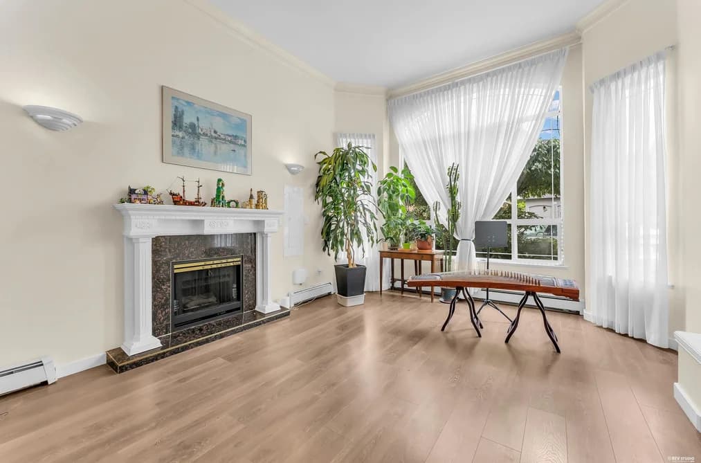 7882 165A STREET, Surrey, BC — Residential for Sale - Photo 2