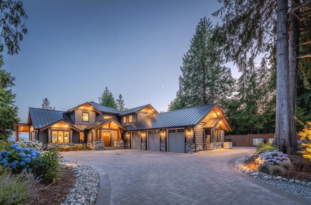 7891-7893 REDROOFFS ROAD, Halfmoon Bay, BC — Residential for Sale - Main Photo