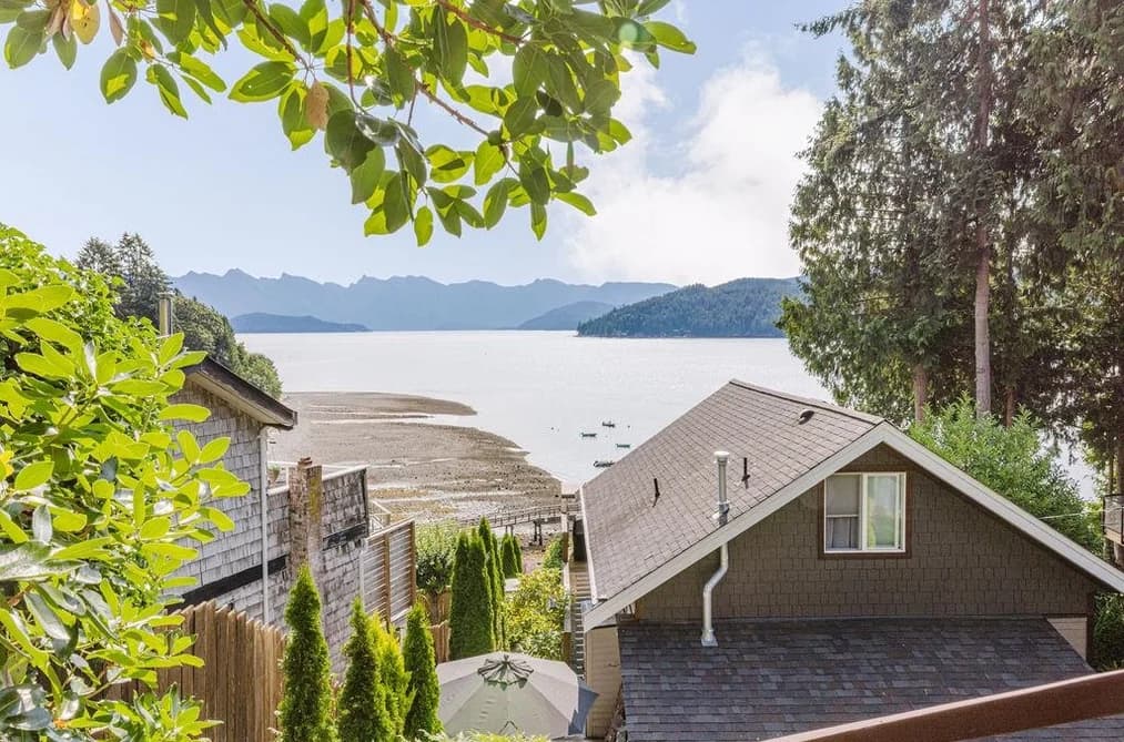790 MARINE DRIVE, Gibsons, BC — Residential for Sale - Main Photo