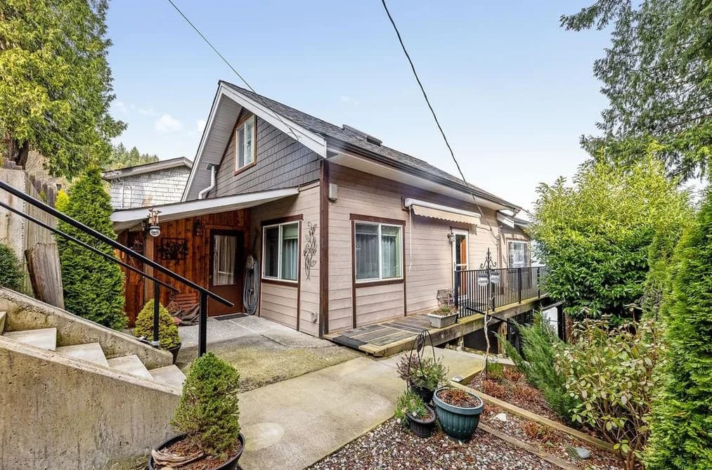 790 MARINE DRIVE, Gibsons, BC — Residential for Sale - Photo 2