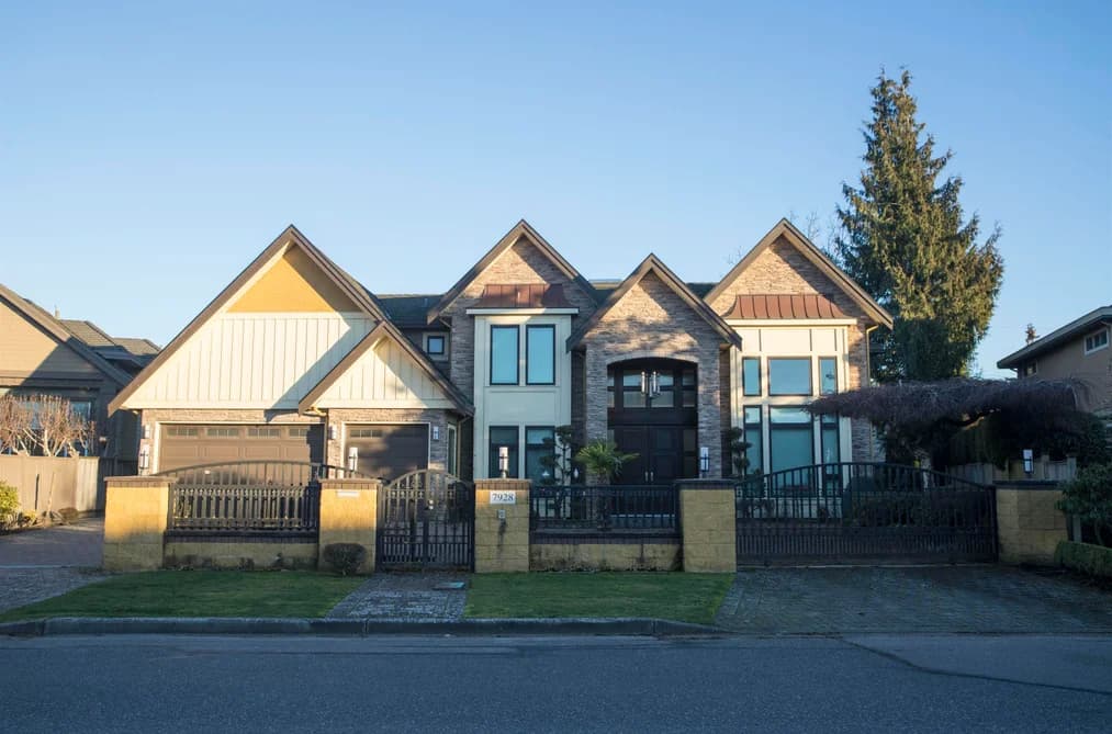 7928 SUNNYHOLME CRESCENT, Richmond, BC — Residential for Sale - Main Photo