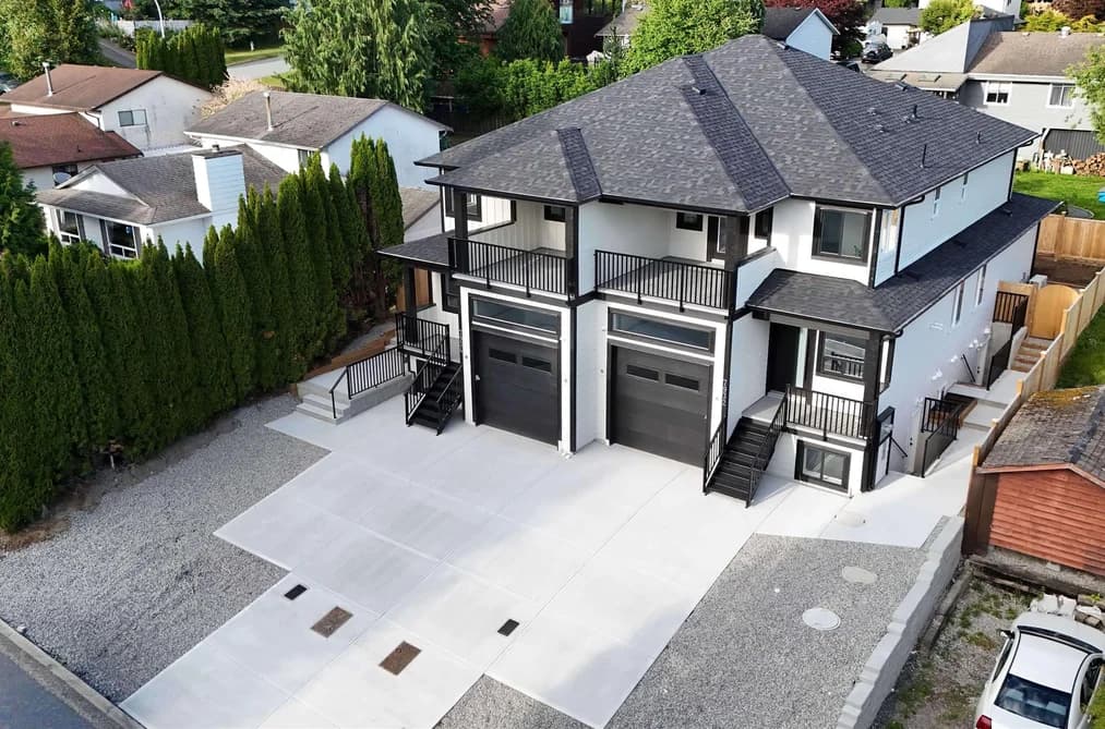7932 HERON STREET, Mission, BC — Residential for Sale - Photo 2